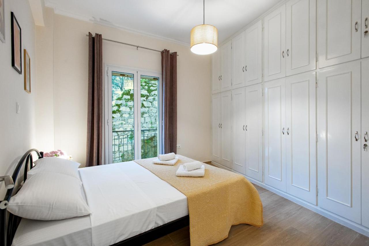 Helena'S Apartment In Corfu Town מראה חיצוני תמונה
